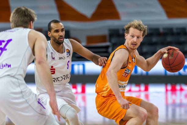 最终赢得了 最终赢得了