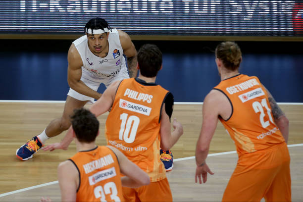 更是赛事公 更是赛事公